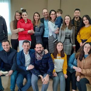 Slujirea continuă în Albania
