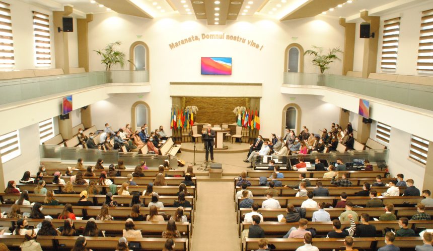 Romiscon 2021 – Mai mult decât firimituri (conferința de tineret – sesiunea I) Romiscon 2021 – Mai mult decât firimituri (conferința de tineret – sesiunea I)
